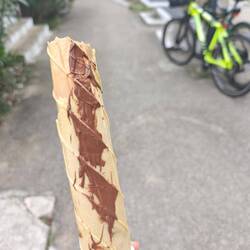 Marquesitas, eine Art eingerolltes Crepes (aber hart) mit Nutella und Banane, yummie