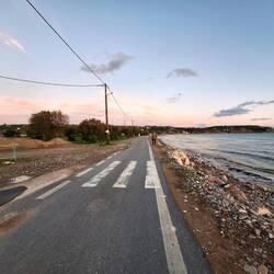 Blick vom Ort weg in die Bucht