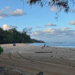 Unser Strand vor der Tür wird mit allem befahren was geht (ATV, MotoX, Pickup...)