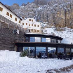 Kölner Hütte auf 2300m
