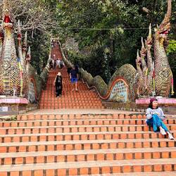 300 Stufen zum Wat Phra That Doi Suthep