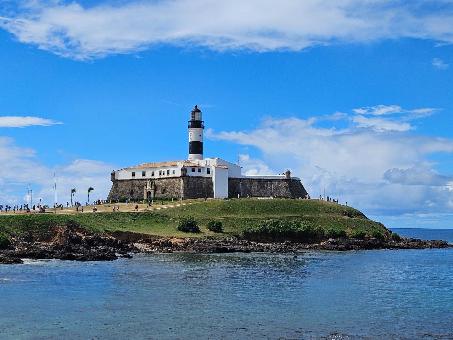 Santo Antônio da Barra Fort and the Barra lighthouse