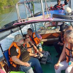 Auf dem Longtailboot