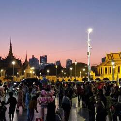 Kleiner Tempel gut besucht und