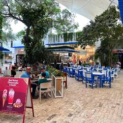 zahllose Lokale buhlen um die Gunst - preislich aber deutlich höher als bisher