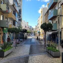 Himmel 🙆🏼‍♀️ Google Maps - warum mitten durch die engen Straßen??