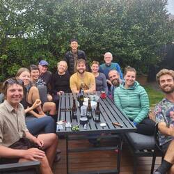 Nette Leute und gute Unterhaltungen auf der TA Grillparty bei Dave