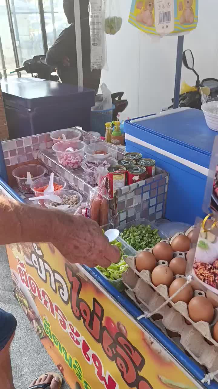 Lecker Omelette mit Reis am Streetfood für 1,30€😋