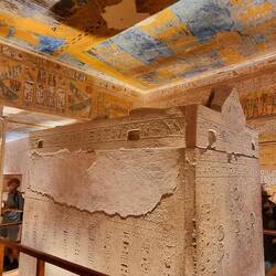 Tombe de Ramses IV, sarcophage de la momie royale