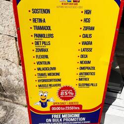 Apotheke - Englisch ist gross, Spanisch nur Untertitel