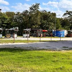 Parkplatz - auch für stillgelegte Strassenstände