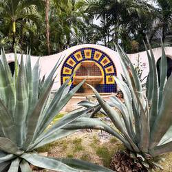 schöner Brunnen an der Strasse