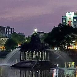 View onto the tank of Kapaleeshwarer Hindu Temple
