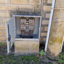 Spielende Kinder? Ist immerhin ne Feriensiedlung 😬