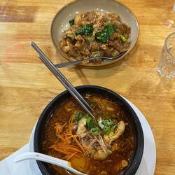 Pad-see Eu and s chicken laksa. Both were lovely.