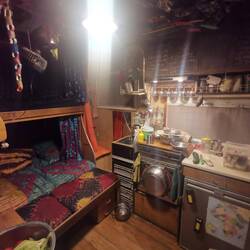 Das Innere des Trucks der 7x7.family