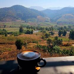 Kaffee beim Aussichtspunkt Mae La Luang