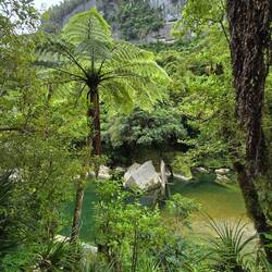 Wunderschön! Kann auch mit dem Kajak erkundet werden