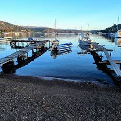 Bedenkliche Bootsstege