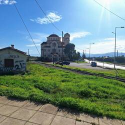 Interessante Kirche unterwegs