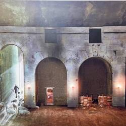 Im Mittelalter und auch an den Phasen. Davor haben Menschen hier gelebt und gehaust.