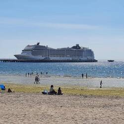Notre bateau vu de la plage