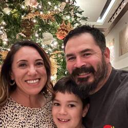 Feliz Navidad From the Olivarez Family🥰