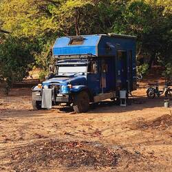 Die ersten Overlander Die wir nach der Zebrabar treffen. Sie kommen aus Kalifornien