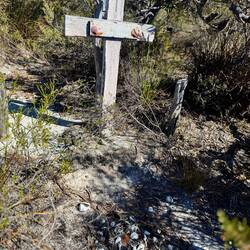 Das Grab der jungen Farmerin...