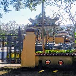 Chùa Thôn Hạ, Buddhist temple