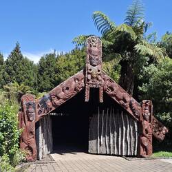 Te Pa Tu Maori Village