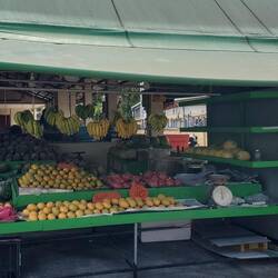 A fruit stand on the street!