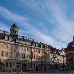 Marktplatz mit Schloss und Rathaus