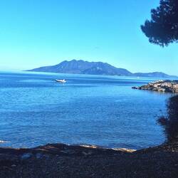 Blick auf die Halbinsel Methana