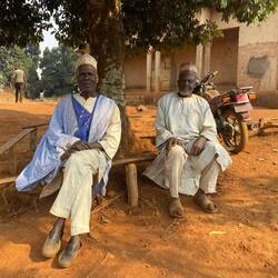 Leider haben die beiden Dorfältesten keinen Schlafplatz für uns