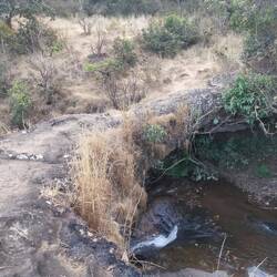 Die Pont de Dieu (Brücke Gottes) ist ihrem Namen nicht so richtig würdig