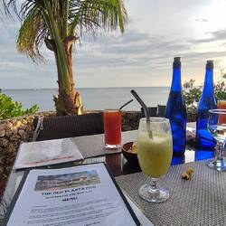 Sundowner im Old Plantation Restaurant