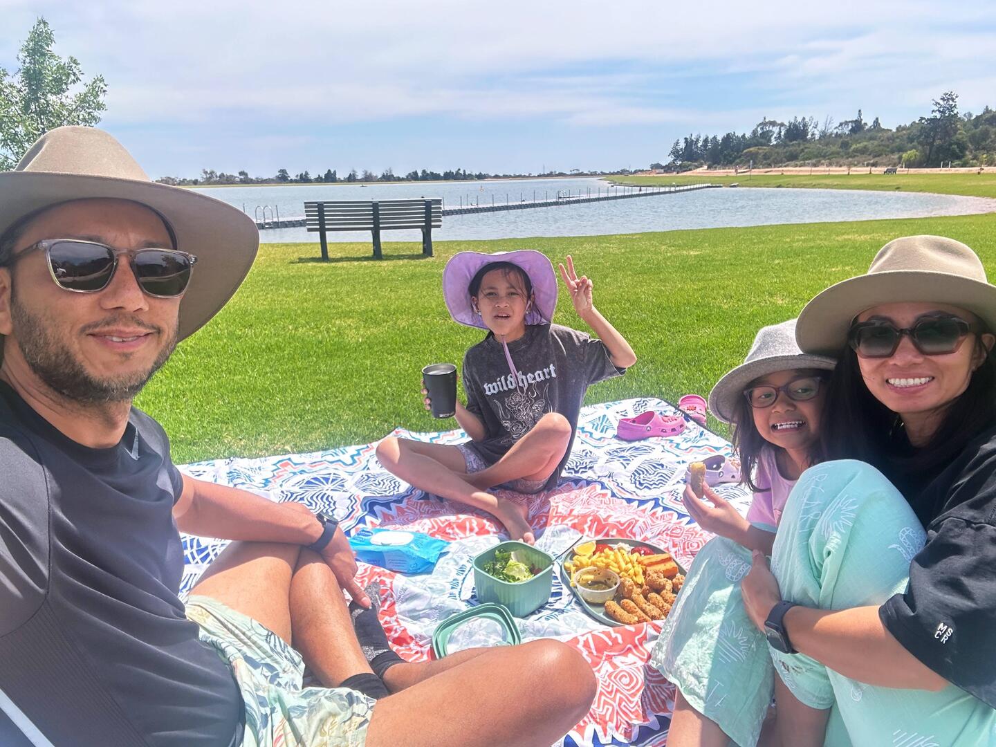 Found a really nice man made lake/park in a tiny town called Ouyen