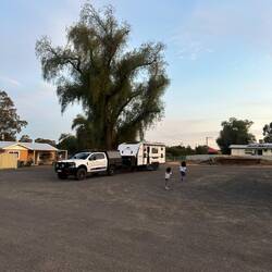 Just a free camp behind the Sea Lake hotel