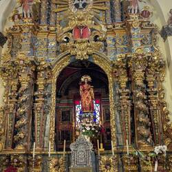 Der Altar mit der Hl. Eulalia