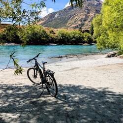 Lunch stop at Colono beach on the Kawarau River