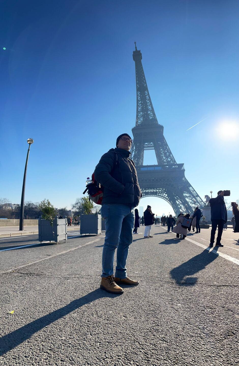 der schiefe turm von paris
