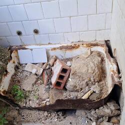 Sitzbadewanne für kurz gewachsene Italiener?