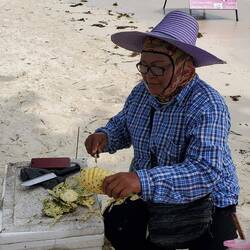 The vendor is an artist!