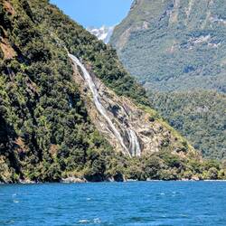 Lady Elizabeth Bowen Falls, 162m