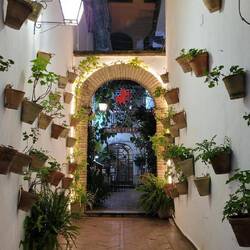 Blick in einen Hof des malerischen Judenviertels