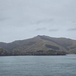 Abschied von den Marlborough-Sounds bei Mistwetter