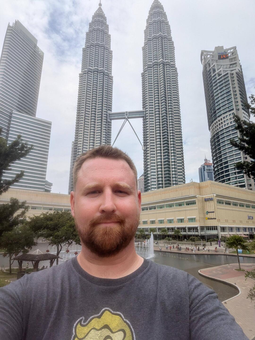 Went to go see the Petronas Twin Towers before getting on the train