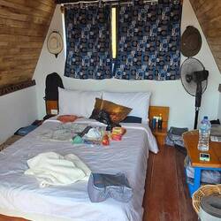 Für 130 Dollar geht es etwas enger zu...