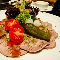 Lammzüngli mariniert mit Tomaten